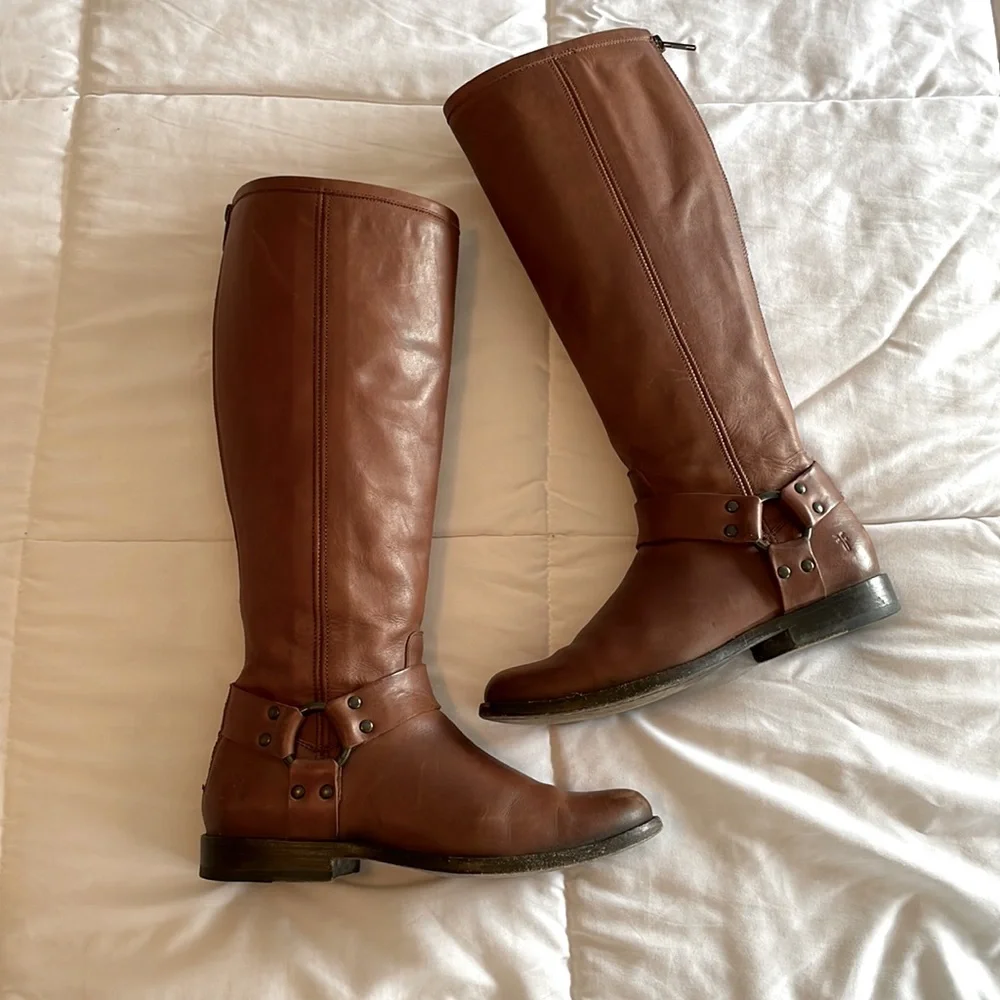 Frye Boots - Picture 3 of 15